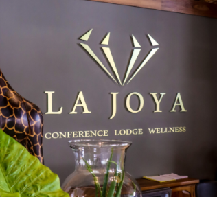 La Joya Lodge logo